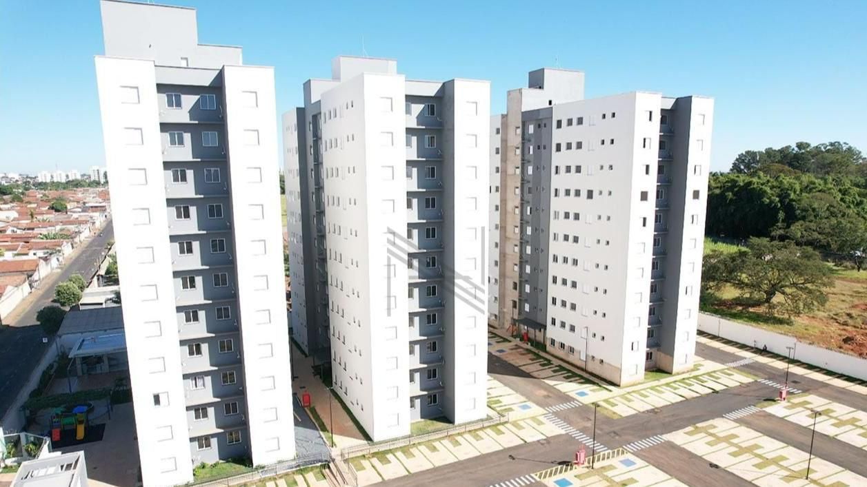 Apartamento à venda  no Jardim Holanda - Uberlândia, MG. Imóveis
