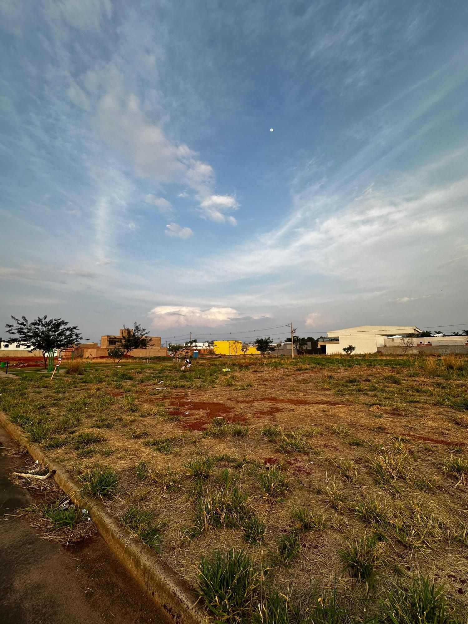 Terreno/Lote à venda  no Novo Mundo - Uberlândia, MG. Imóveis