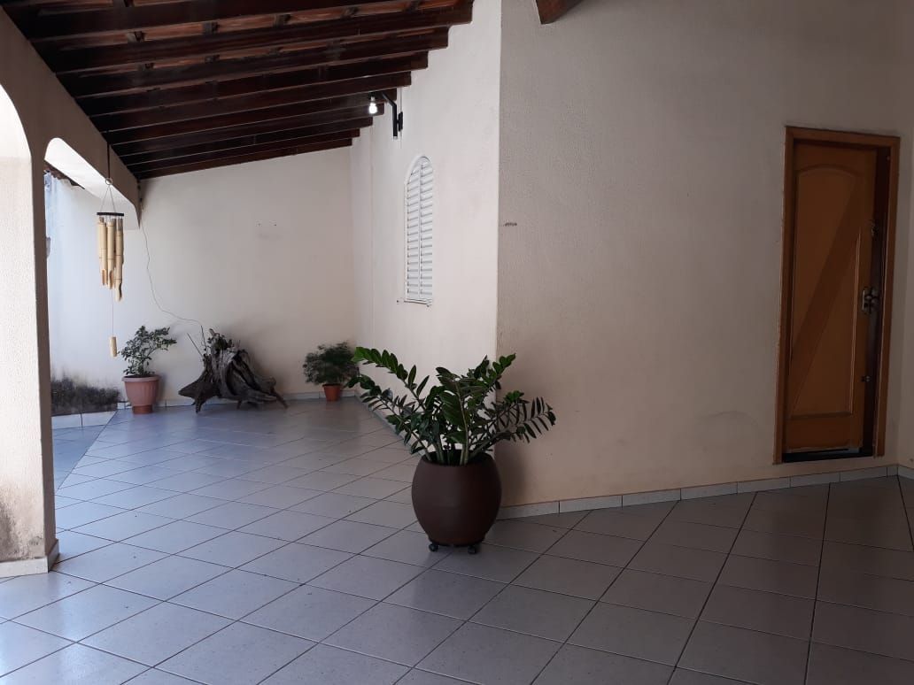 Casa à venda com 4 quartos, 200m² - Foto 13