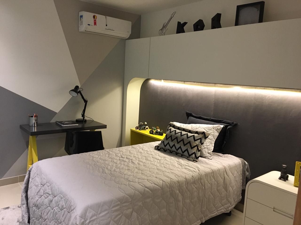 Apartamento à venda com 3 quartos, 135m² - Foto 4