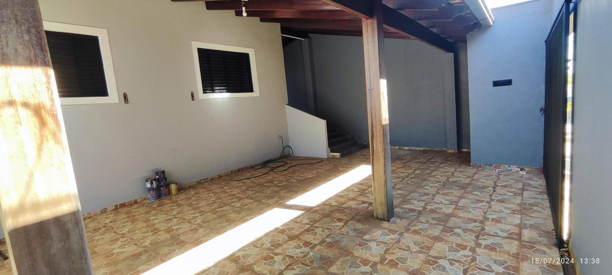 Casa à venda com 2 quartos, 145m² - Foto 2