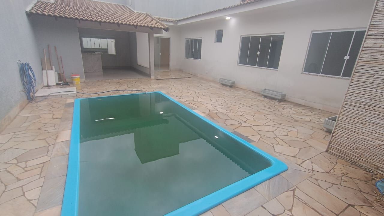 Casa à venda com 3 quartos, 168m² - Foto 8