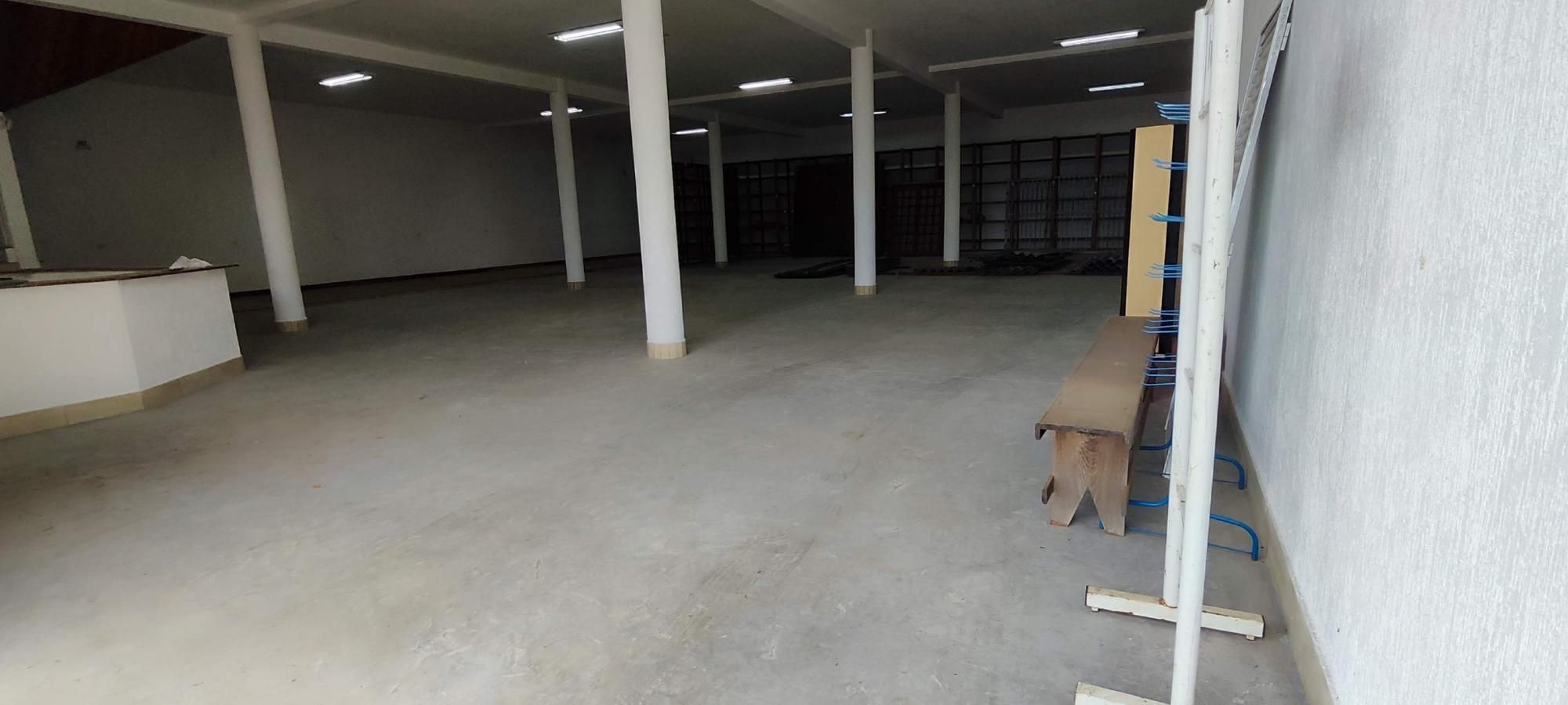 Pavilhão/galpão/depósito para alugar  no Brasil - Uberlândia, MG. Imóveis