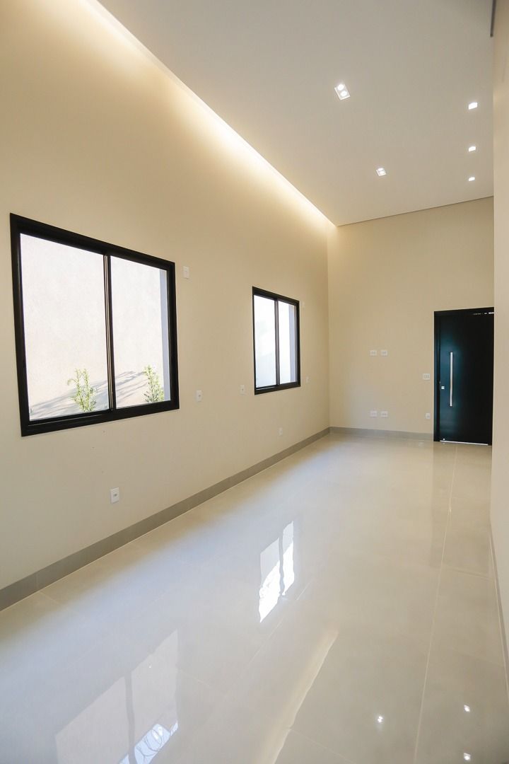 Casa à venda com 3 quartos, 148m² - Foto 2