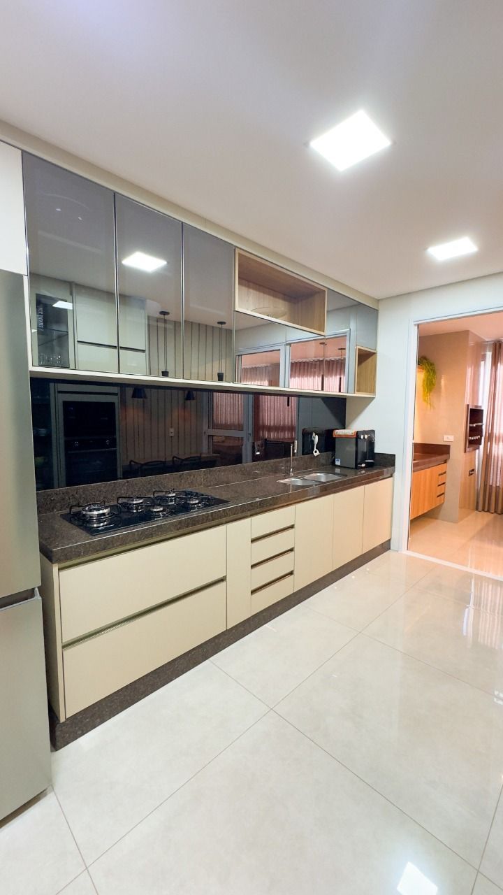 Apartamento à venda com 3 quartos, 142m² - Foto 11