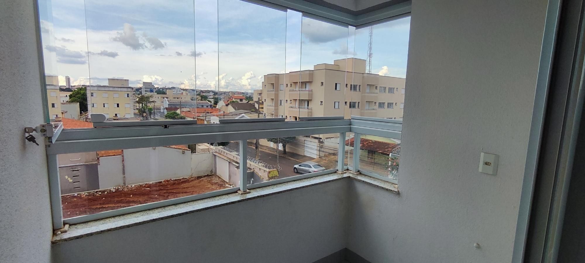 Apartamento com 2 Dormitórios à venda, 66 m² por R$ 420.000,00 Apartamento com 2 Dormitórios à venda, 66 m² por R$ 420.000,00