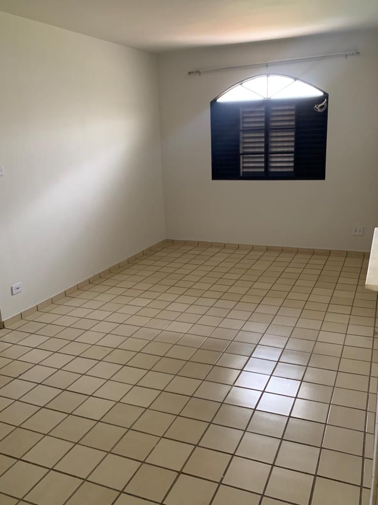 Apartamento à venda com 2 quartos, 84m² - Foto 4