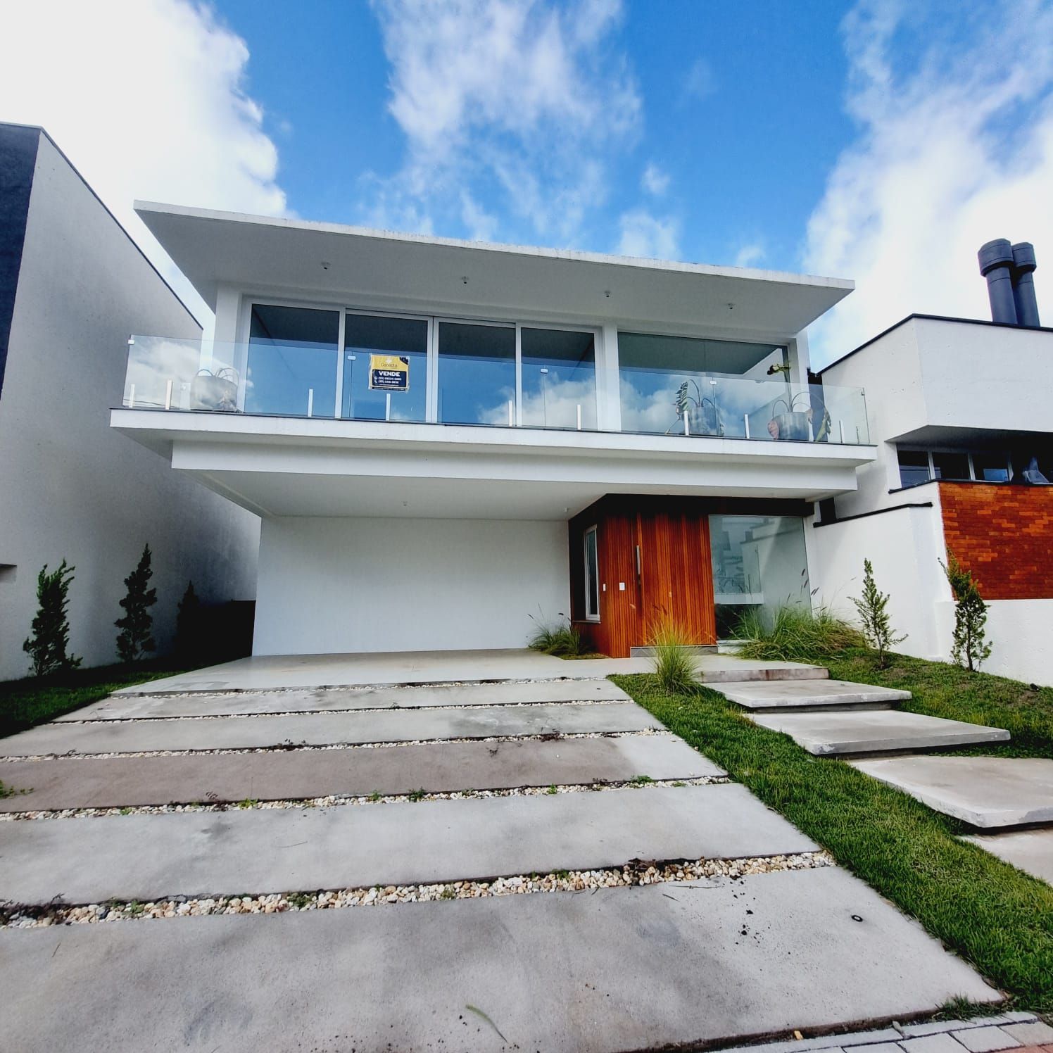 Casa, 3 quartos, 215 m² - Foto 1