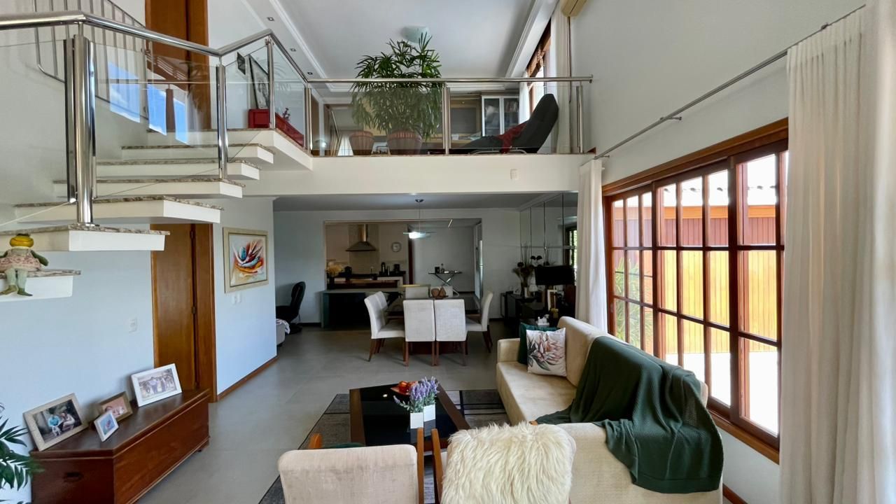 Casa, 4 quartos, 329 m² - Foto 5