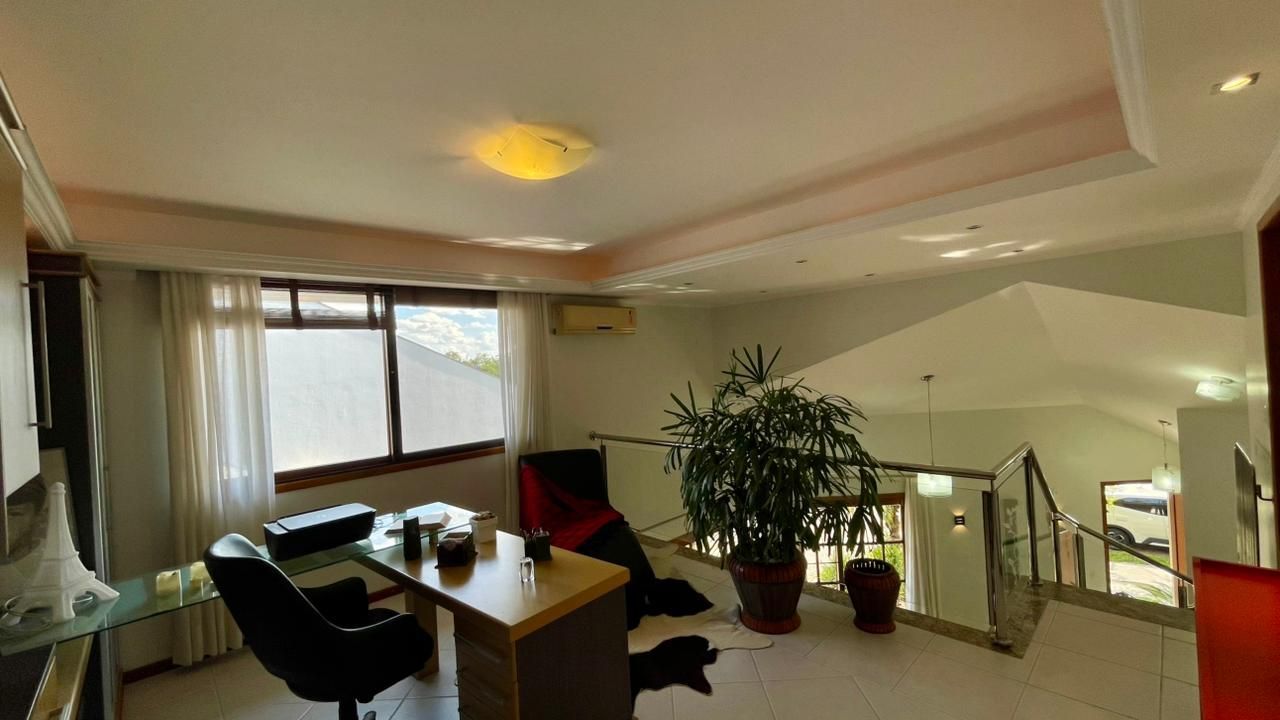 Casa, 4 quartos, 329 m² - Foto 27