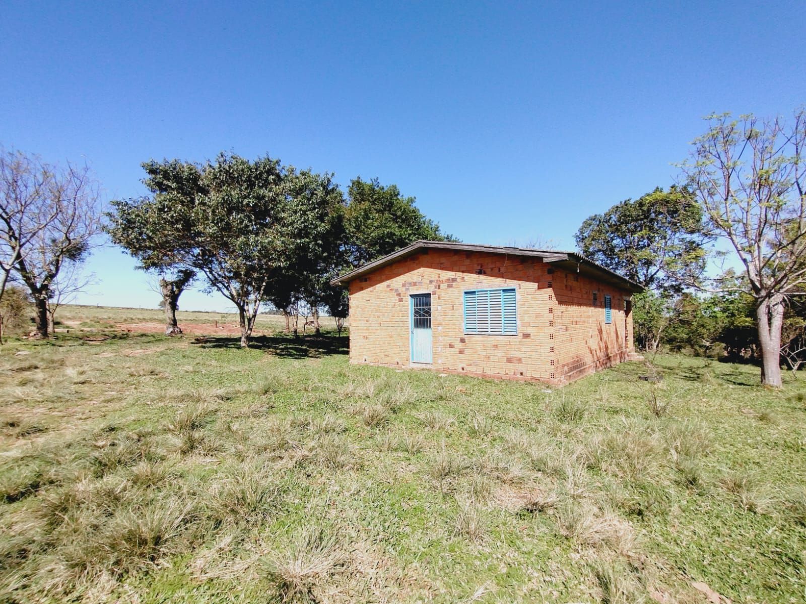 Chácara à venda com 3 quartos, 91m² - Foto 3