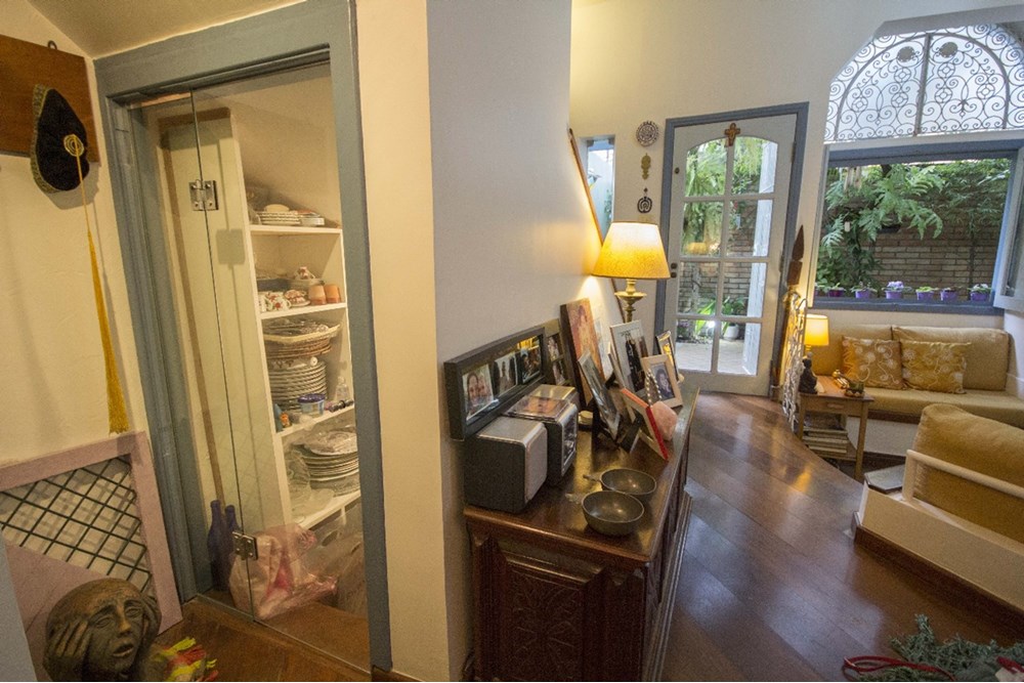 Casa de Condomínio à venda com 3 quartos, 207m² - Foto 4