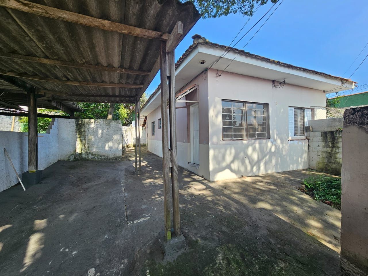 Casa para alugar com 3 quartos, 90m² - Foto 1