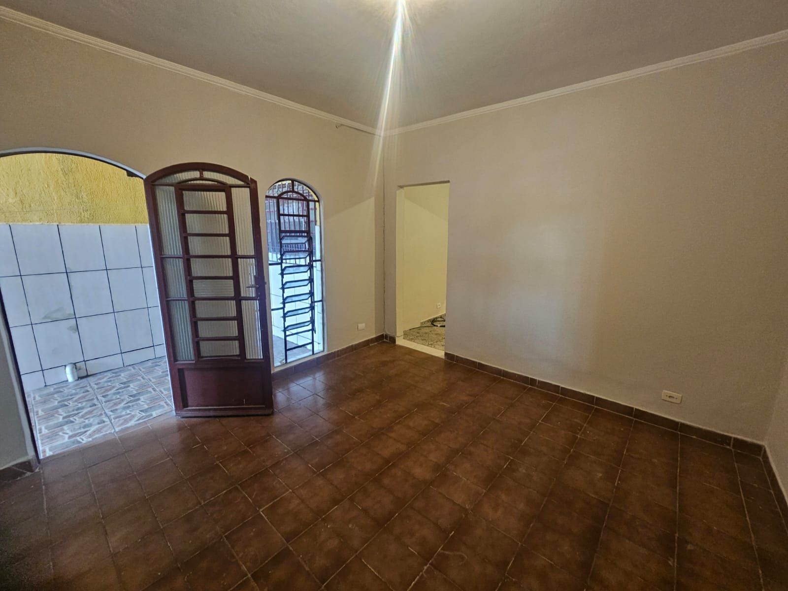 Casa para alugar com 1 quarto, 60m² - Foto 16