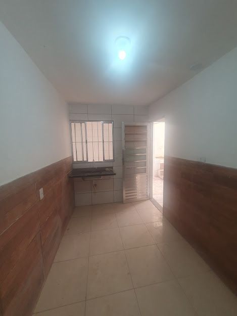 Casa para alugar com 1 quarto, 50m² - Foto 5