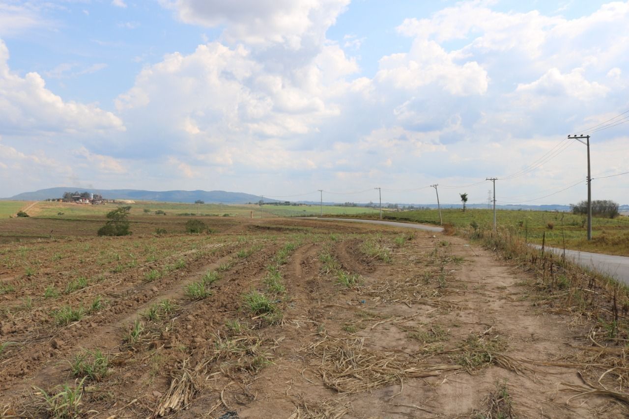 Terreno à venda, 124000m² - Foto 2