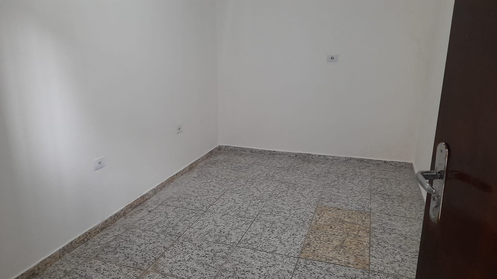 Sobrado à venda com 3 quartos, 200m² - Foto 43