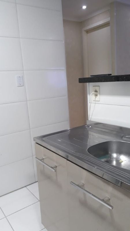 Apartamento à venda com 2 quartos, 44m² - Foto 12