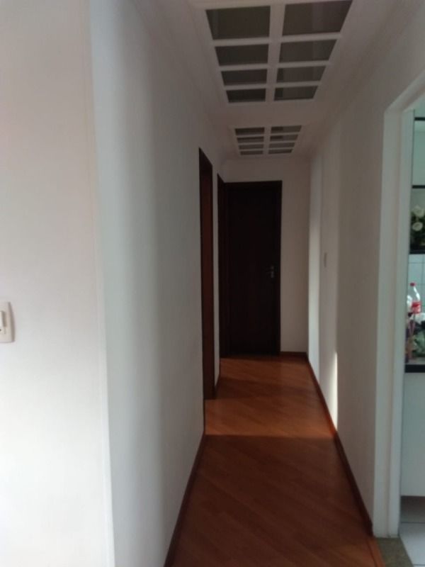 Apartamento à venda com 2 quartos, 60m² - Foto 7