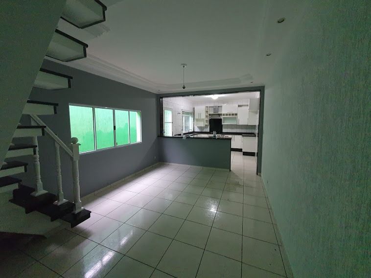 Sobrado à venda com 3 quartos, 200m² - Foto 29