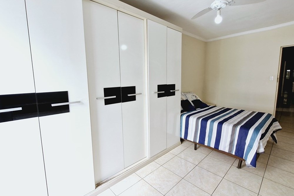 Casa, 3 quartos, 209 m² - Foto 4