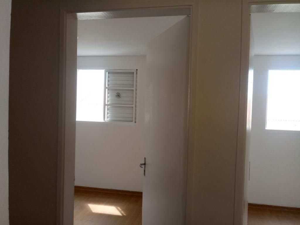 Apartamento à venda com 2 quartos, 45m² - Foto 2