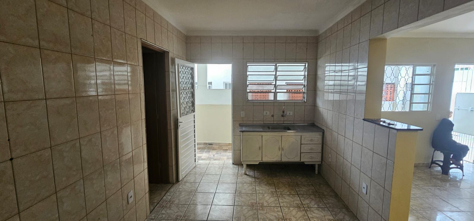 Casa para alugar com 1 quarto, 60m² - Foto 10