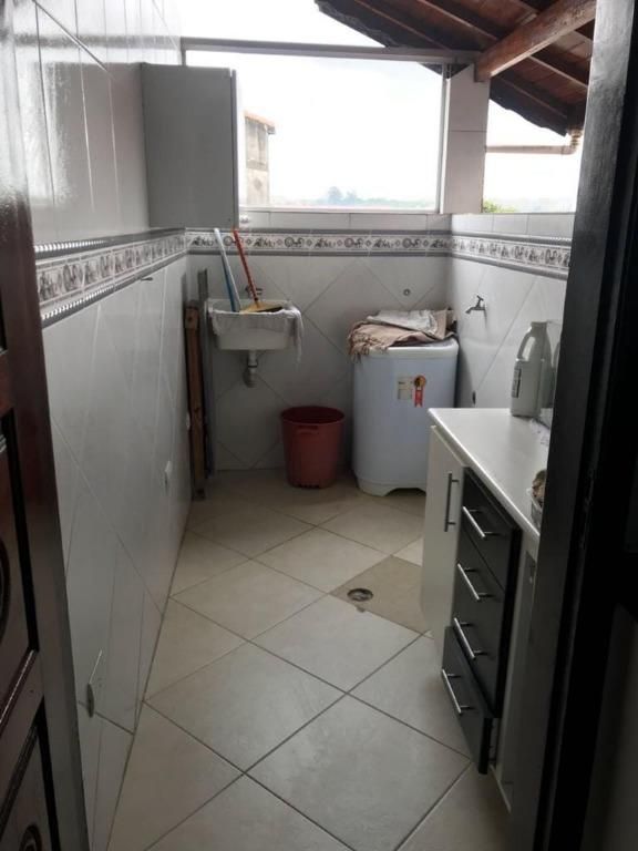 Sobrado à venda com 2 quartos, 120m² - Foto 2