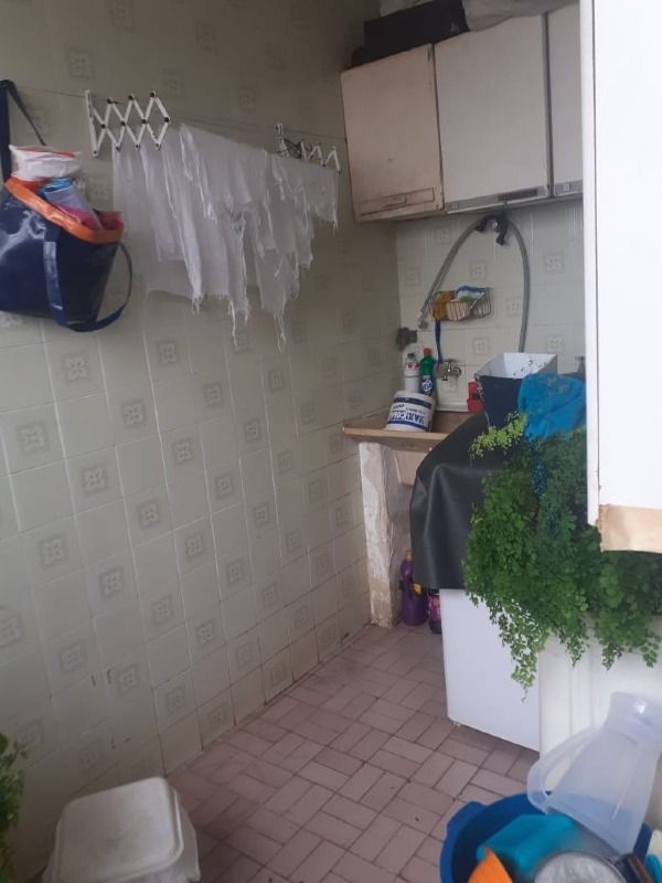 Apartamento à venda com 2 quartos, 81m² - Foto 3