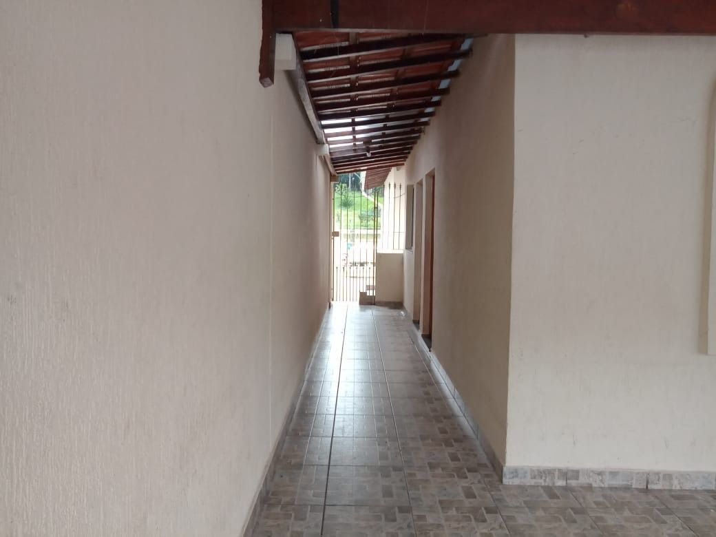 Casa à venda com 3 quartos, 200m² - Foto 11