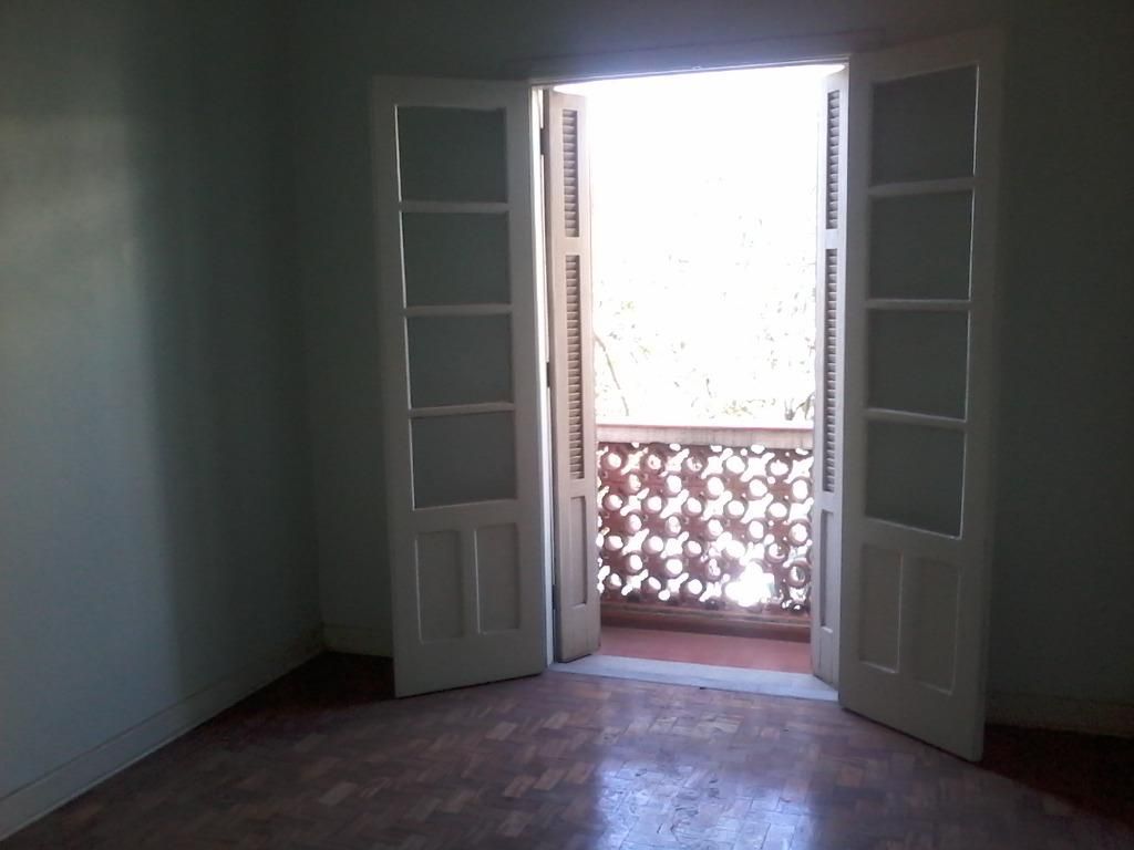 Apartamento à venda com 2 quartos, 75m² - Foto 10