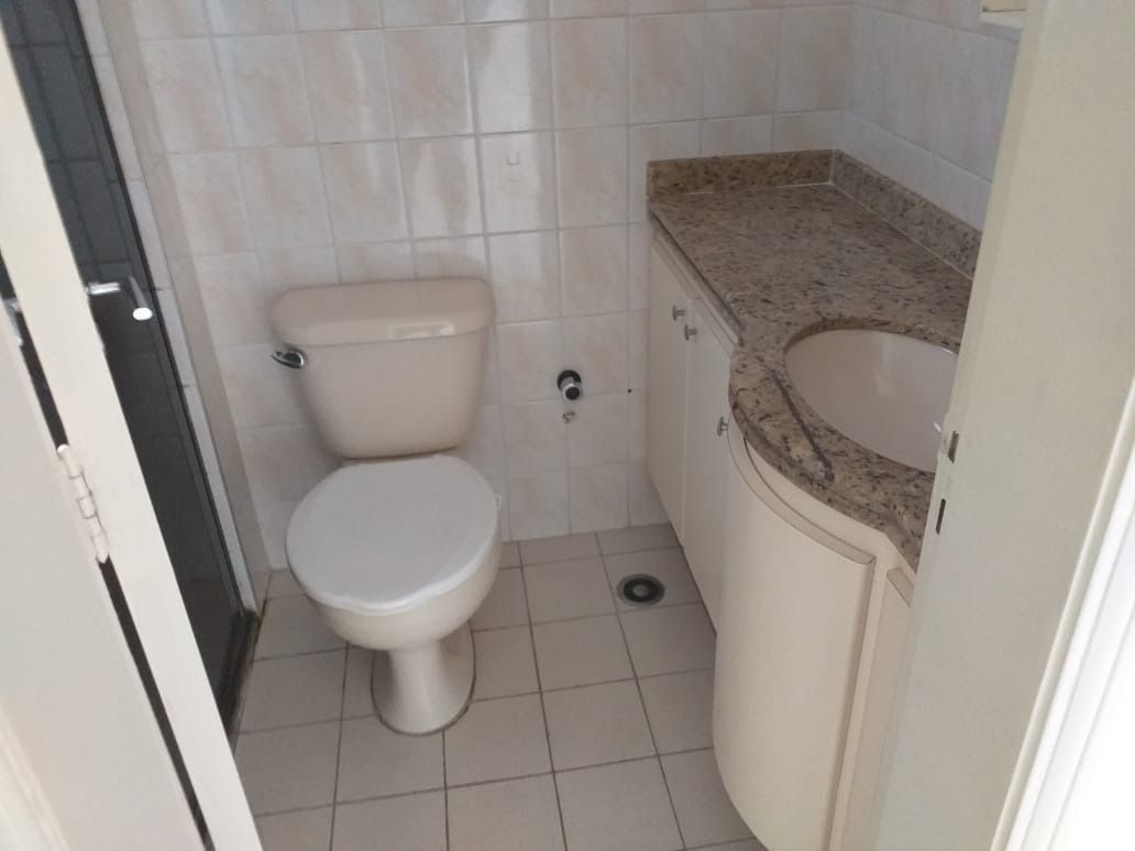 Apartamento à venda com 2 quartos, 75m² - Foto 8