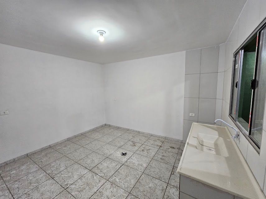 Casa para alugar com 1 quarto, 45m² - Foto 4