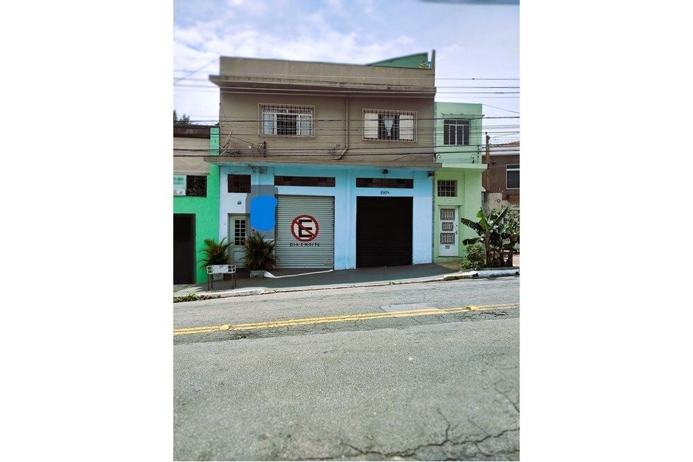 Casa à venda com 2 quartos, 200m² - Foto 1