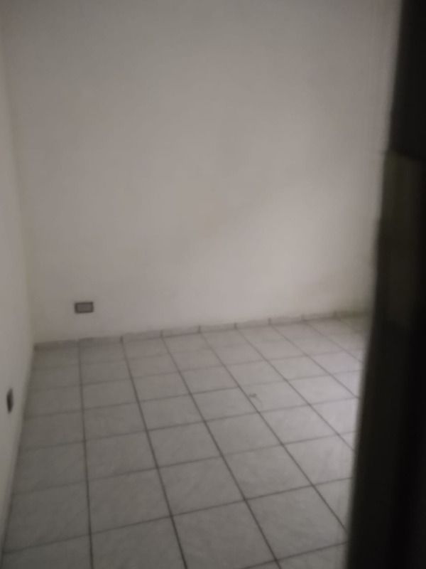 Sobrado à venda com 2 quartos, 190m² - Foto 2