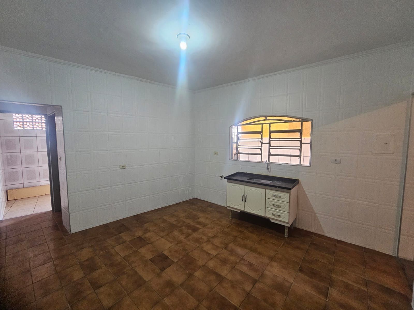 Casa para alugar com 1 quarto, 60m² - Foto 18