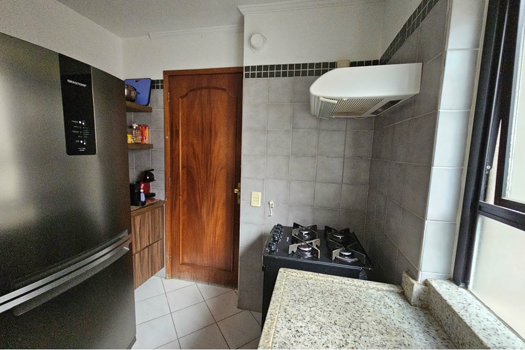 Apartamento à venda com 3 quartos, 85m² - Foto 11