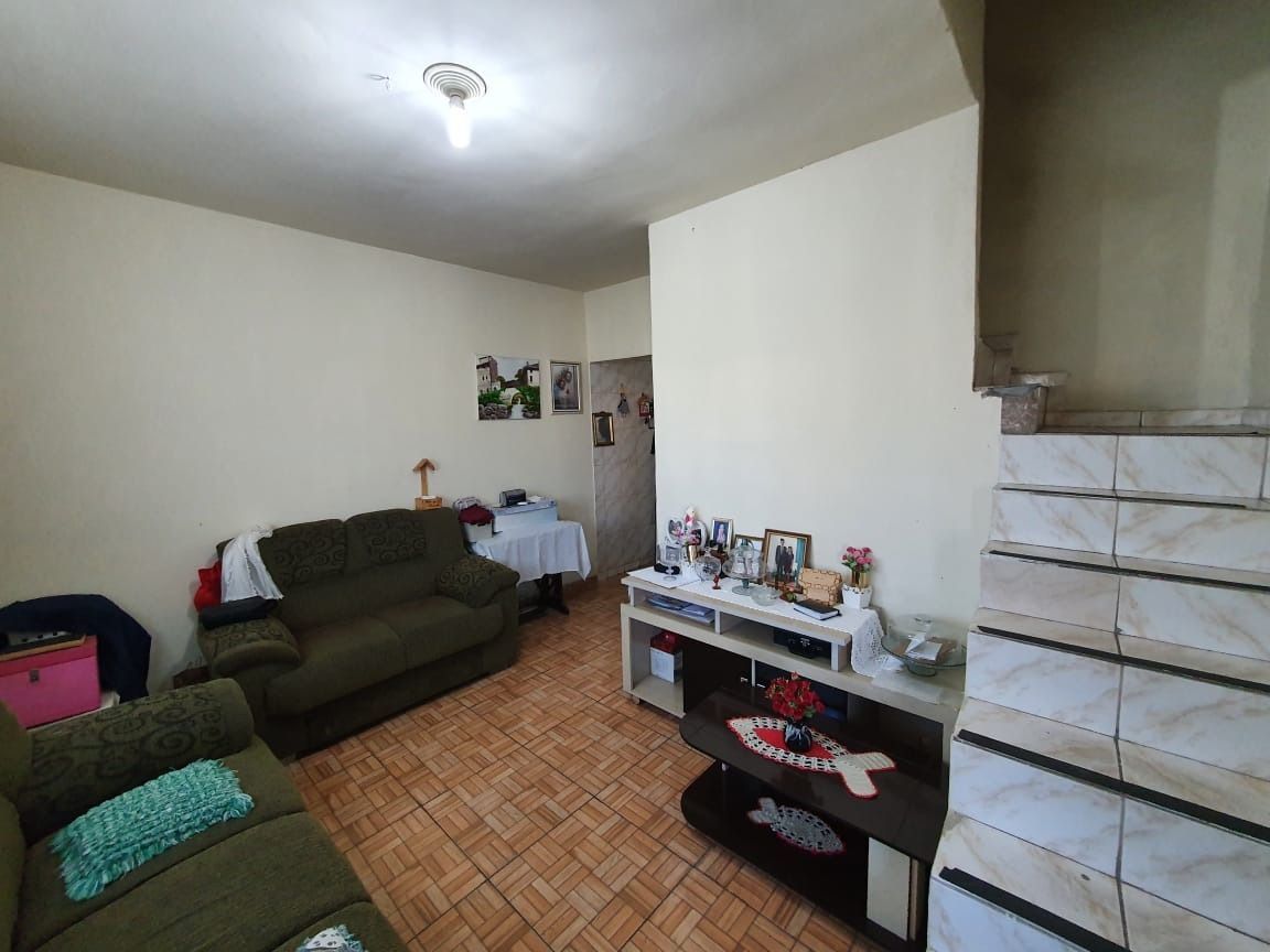 Casa à venda com 3 quartos, 200m² - Foto 3