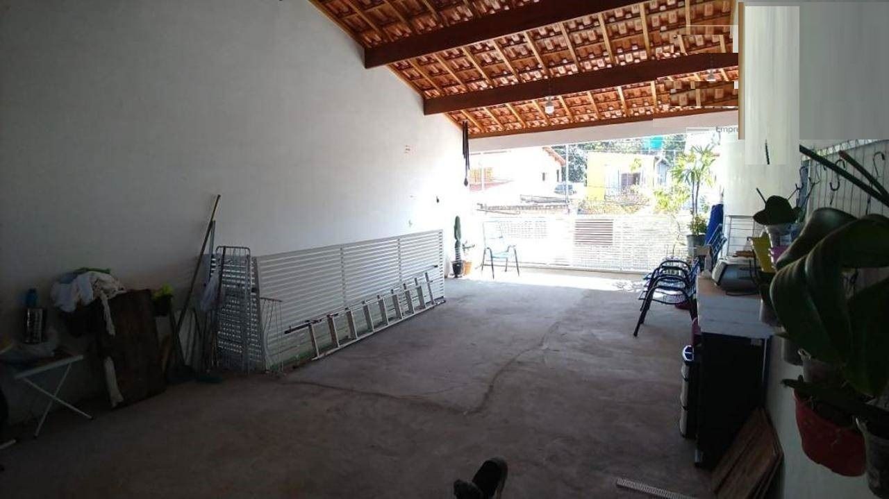 Casa à venda com 2 quartos, 94m² - Foto 4