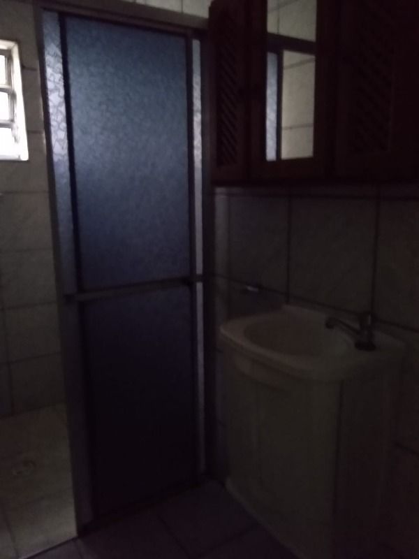 Sobrado à venda com 2 quartos, 190m² - Foto 3