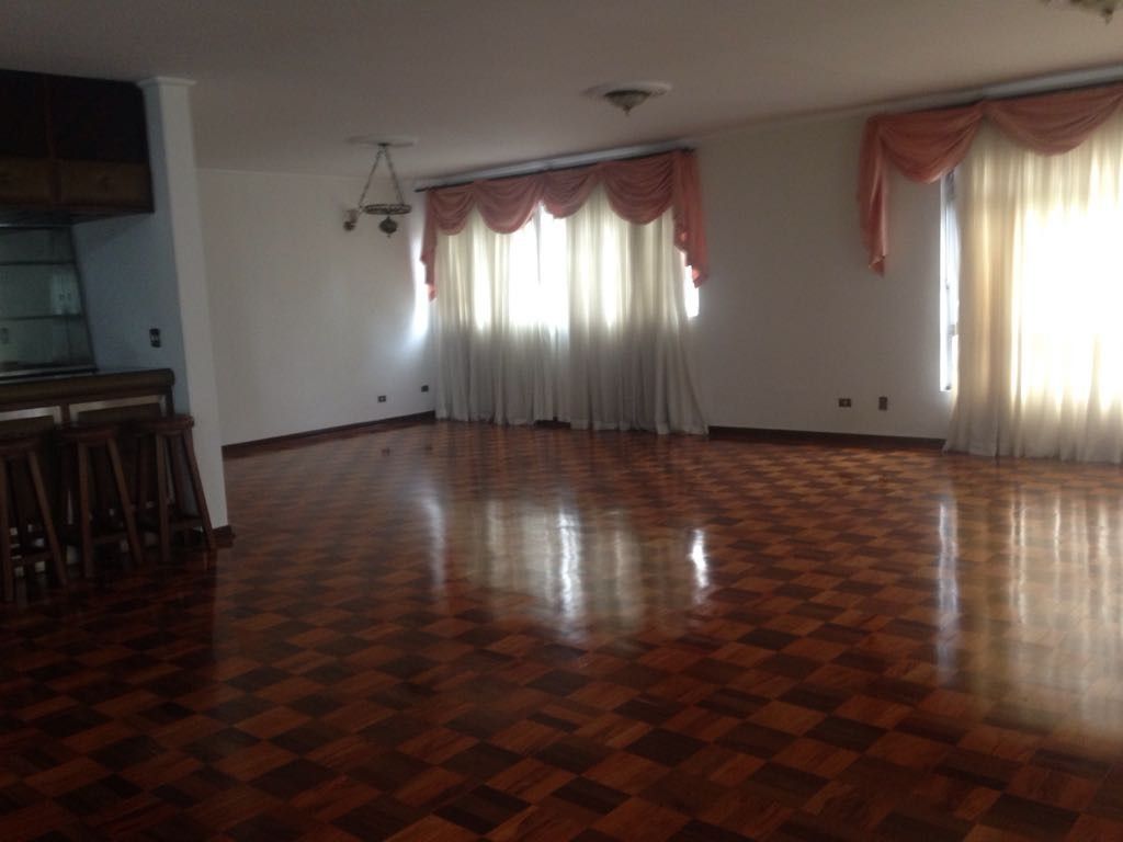 Apartamento para alugar com 3 quartos, 341m² - Foto 6