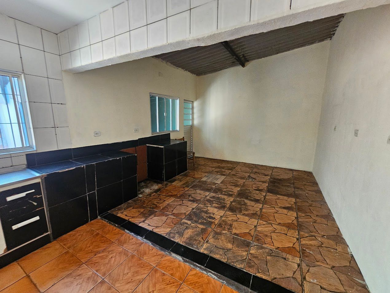 Casa para alugar com 2 quartos, 90m² - Foto 8