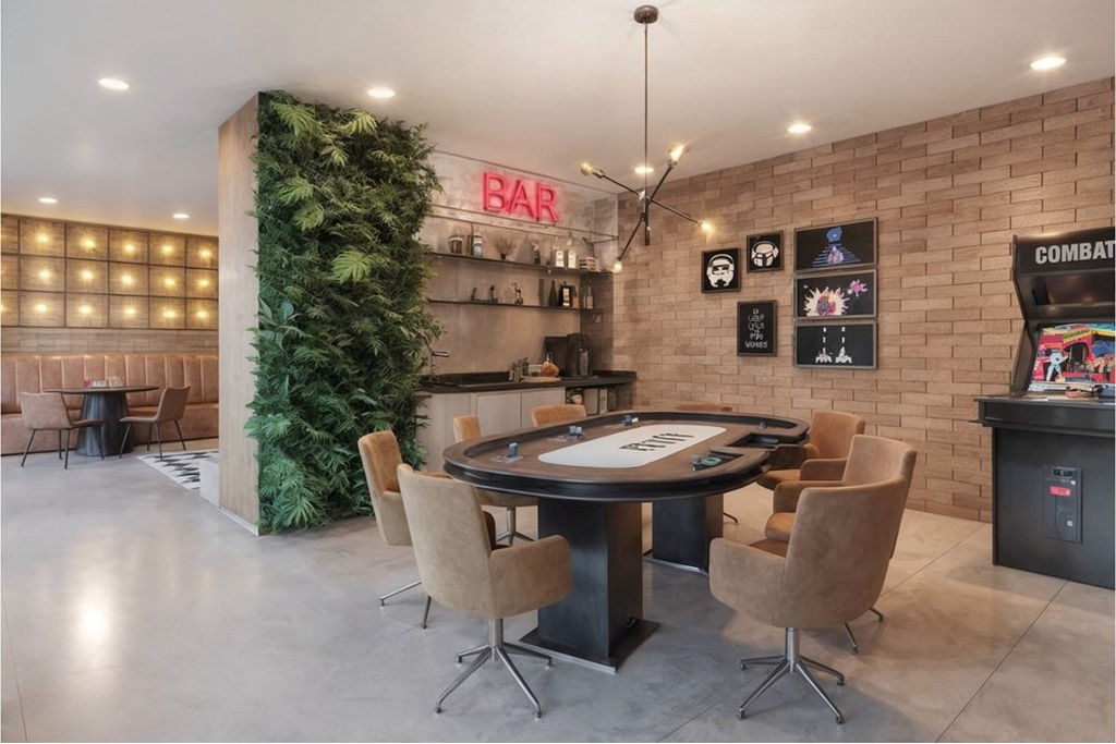 Apartamento à venda com 3 quartos, 180m² - Foto 9