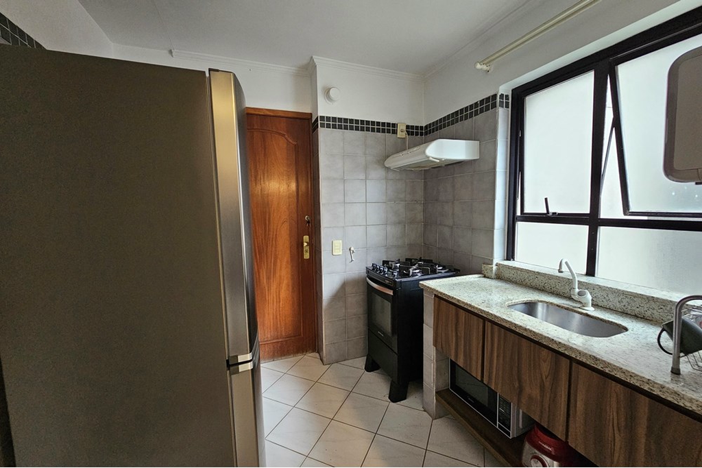 Apartamento à venda com 3 quartos, 85m² - Foto 12