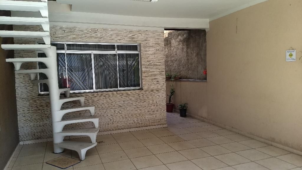 Sobrado à venda com 4 quartos, 120m² - Foto 2