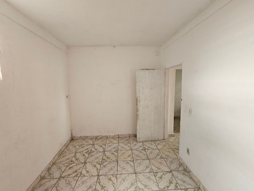 Casa à venda com 4 quartos, 200m² - Foto 22