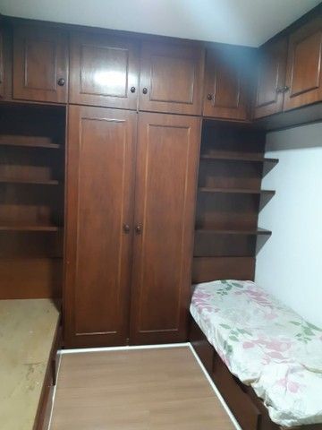 Apartamento à venda com 2 quartos, 70m² - Foto 3