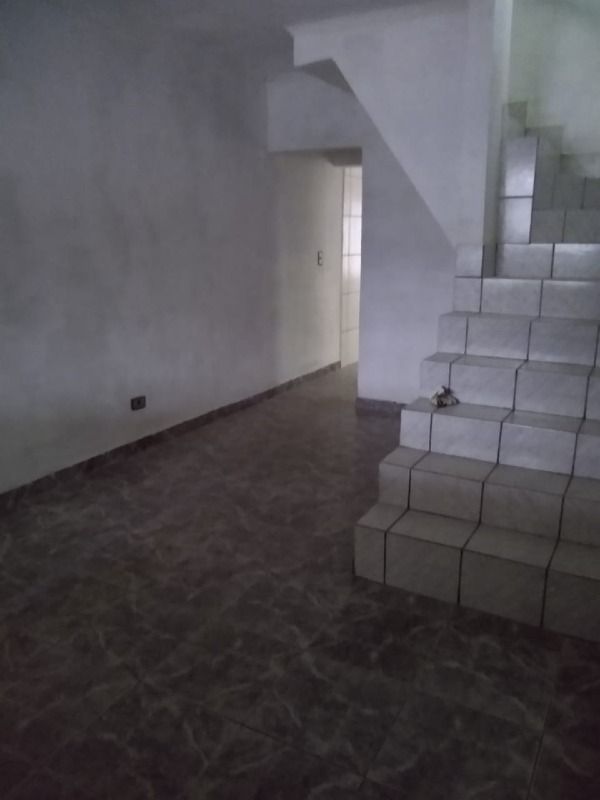 Sobrado à venda com 2 quartos, 190m² - Foto 19