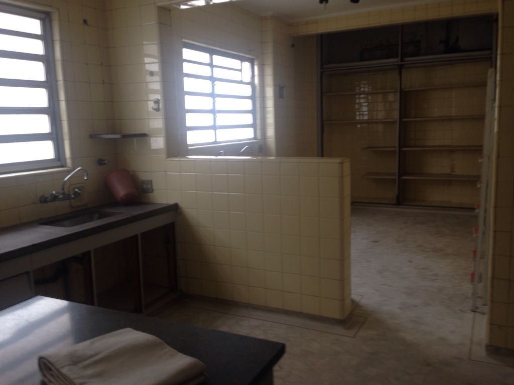 Apartamento para alugar com 3 quartos, 341m² - Foto 17