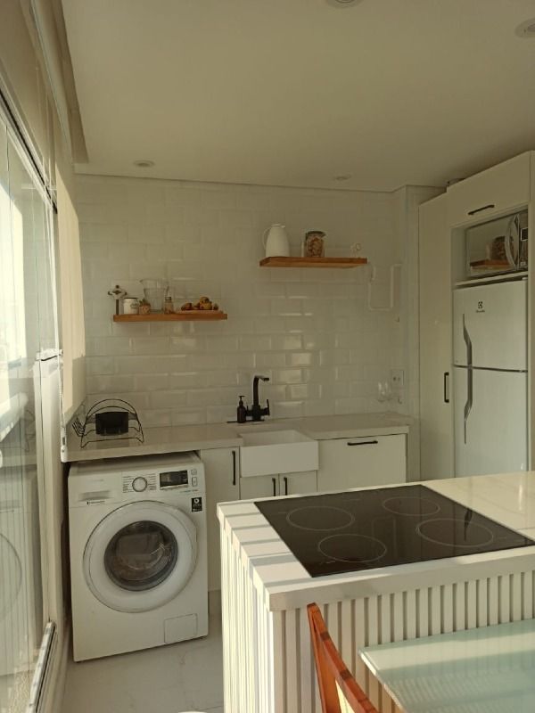 Apartamento à venda com 2 quartos, 75m² - Foto 3